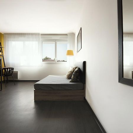 Residence Uxco Kampus 30 Ex Suiteasy นีมส์ ภายนอก รูปภาพ